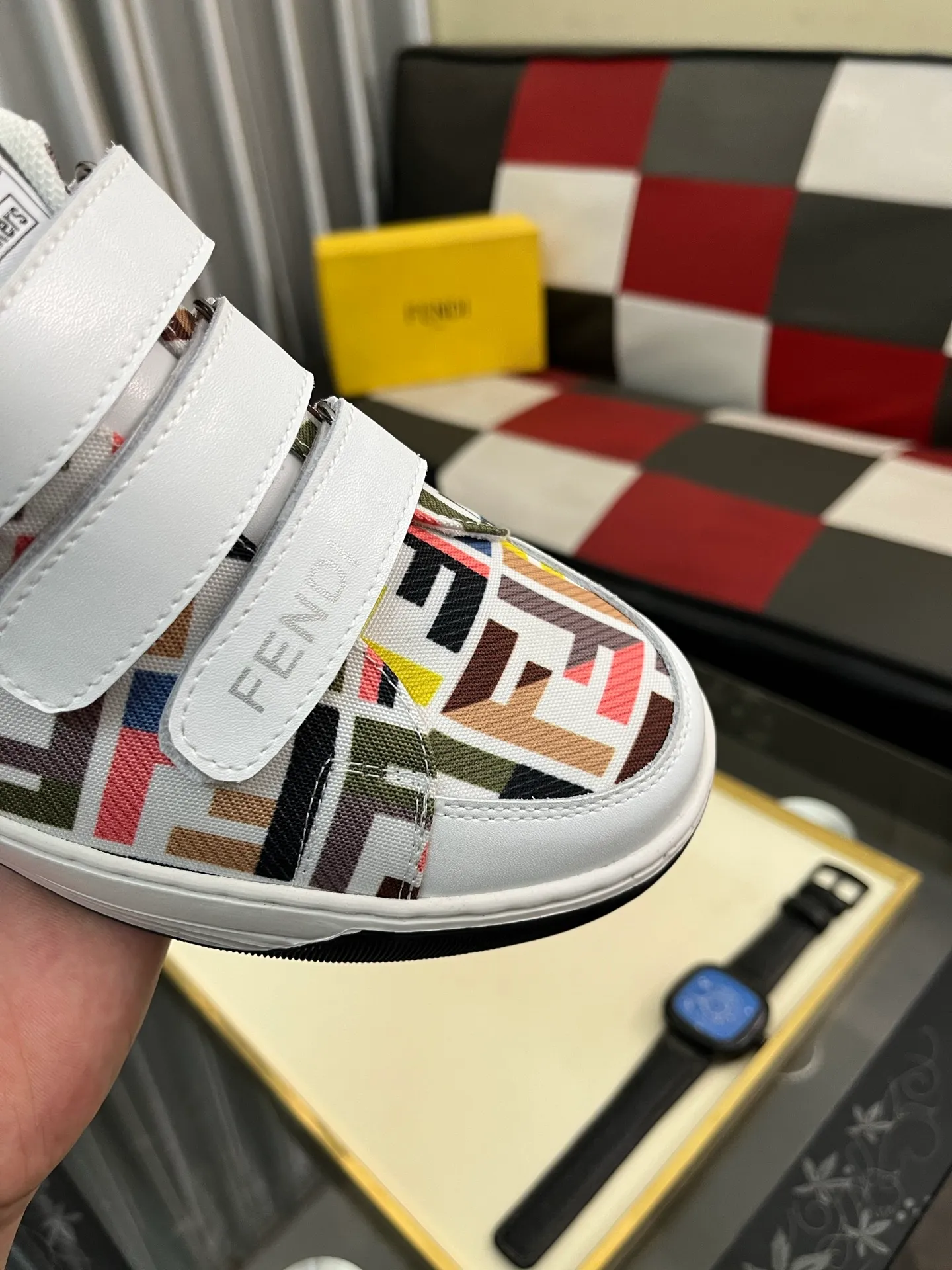 Men's Men's Shoes💰420⌚️⌚️[Fendi] Fendi's latest casual shoes for men! Available at counters simultaneously! A one-to-one replica of the original. The interior is made of top-grade sheepskin, and the original factory-supplied rubber outsole is used. Leading new fashion concepts. Matching code: 38-442️⃣Colors available